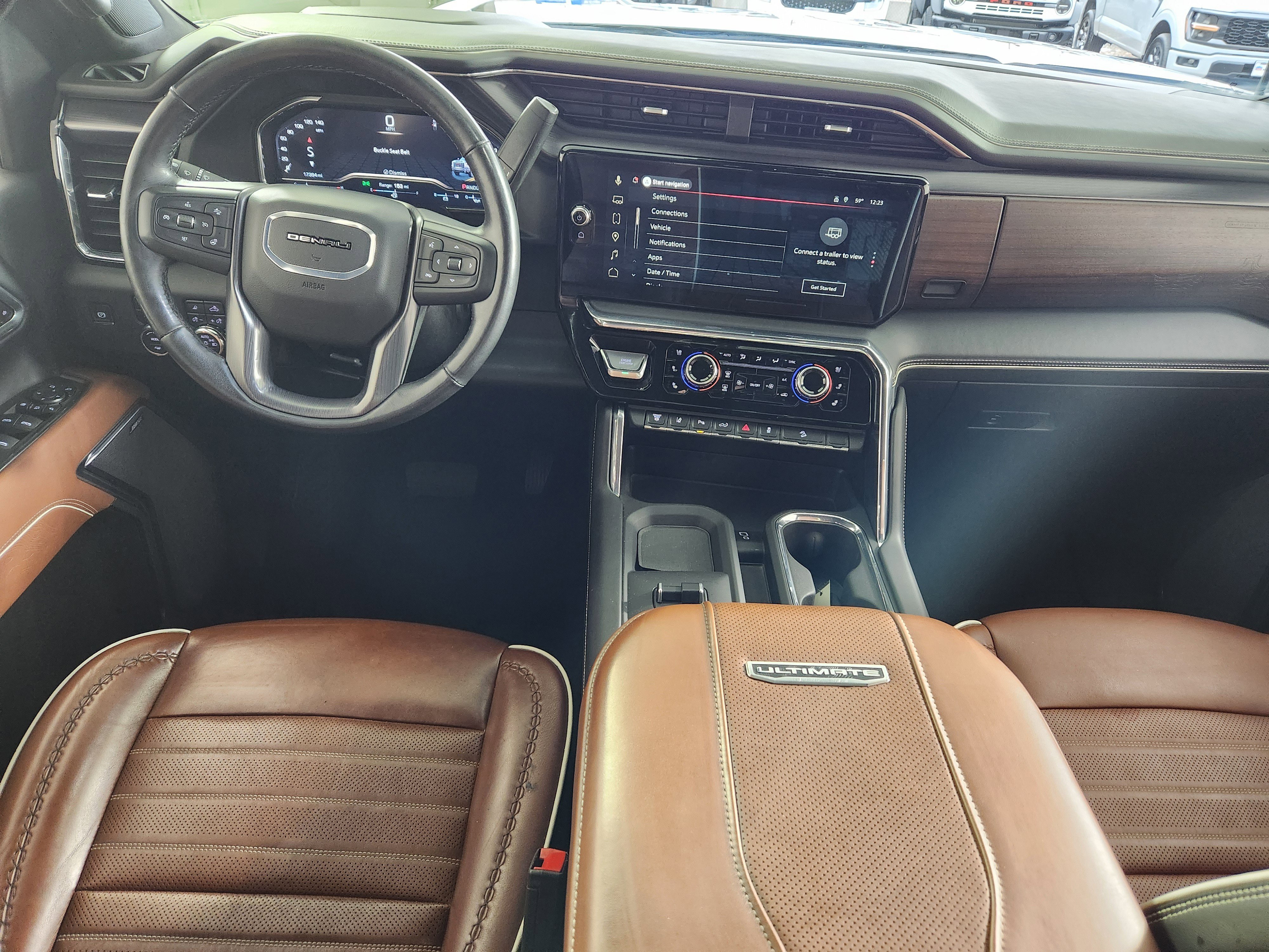 Used 2025 GMC Sierra 2500 Denali Ultimate image 15