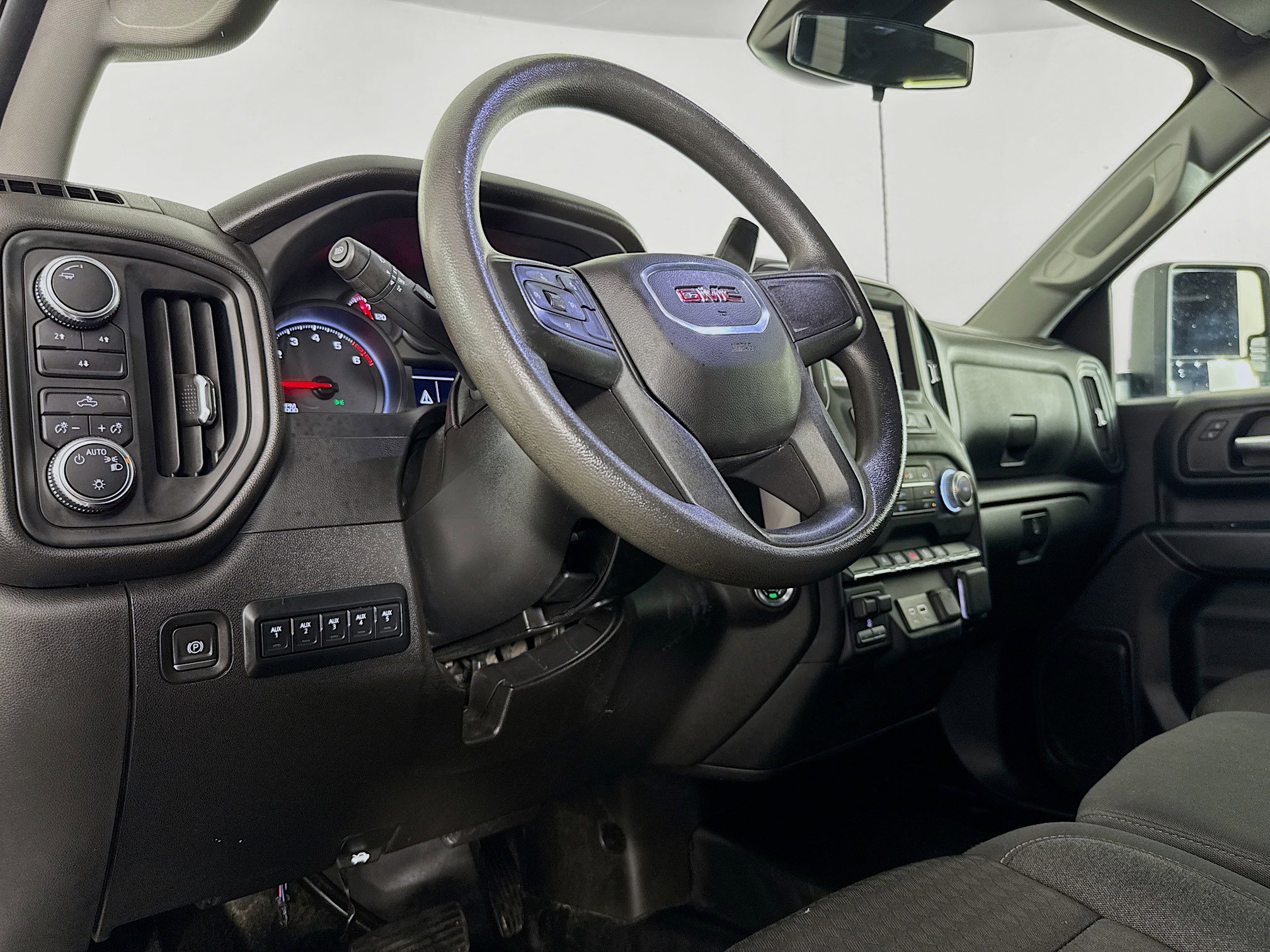 Used 2024 GMC Sierra 2500 Pro w/ Convenience Package image 20