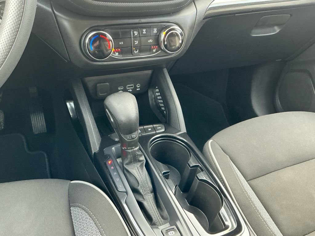 Used 2022 Chevrolet TrailBlazer LT w/ Driver Confidence Package image 19