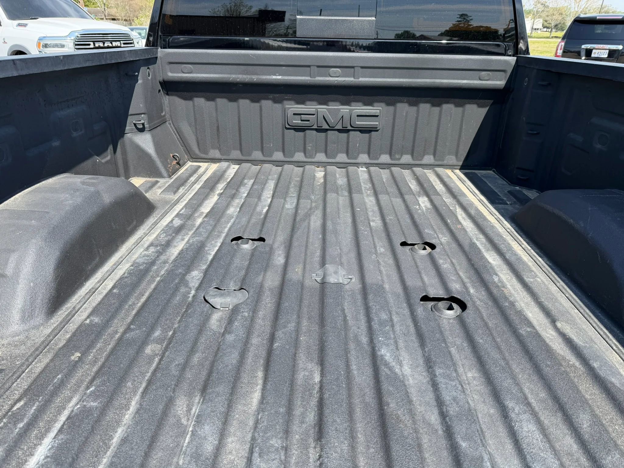 Used 2020 GMC Sierra 2500 SLE w/ SLE Value Package; image 7