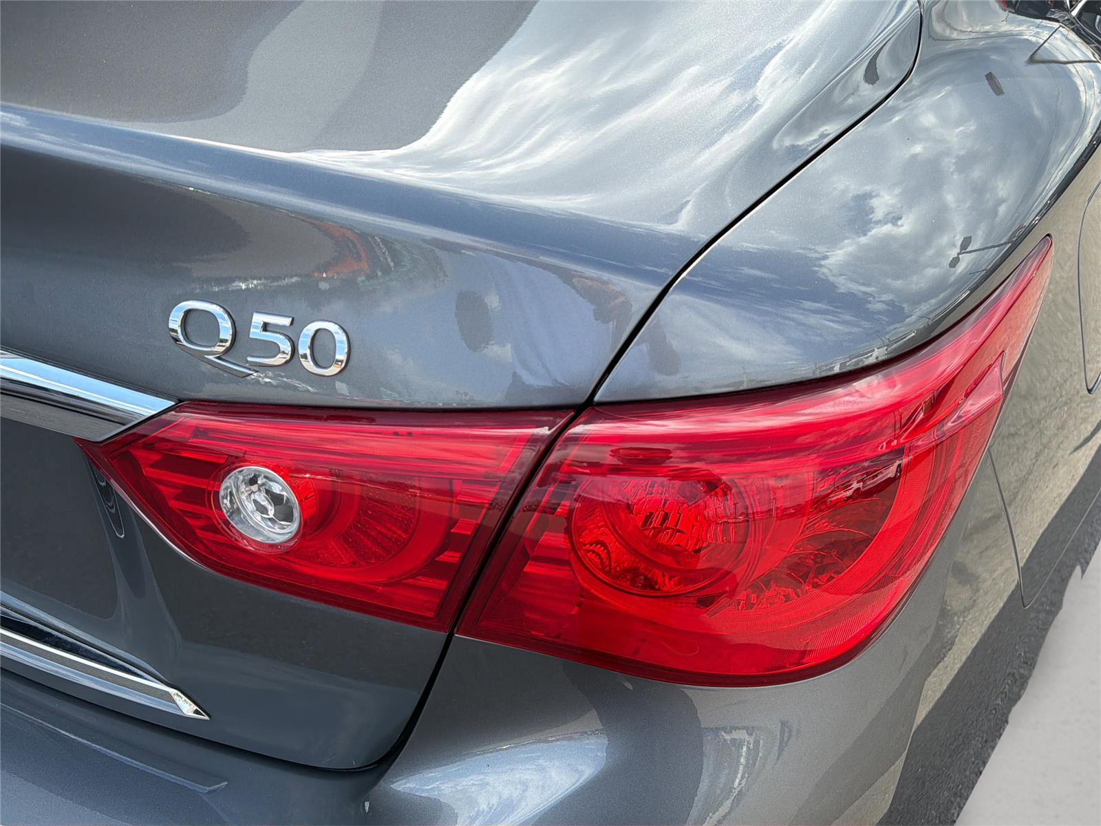 Used 2015 INFINITI Q50 Premium w/ Navigation Package RWD image 37
