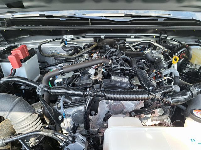 Used 2025 Toyota 4Runner SR5 AWD/4WD image 32
