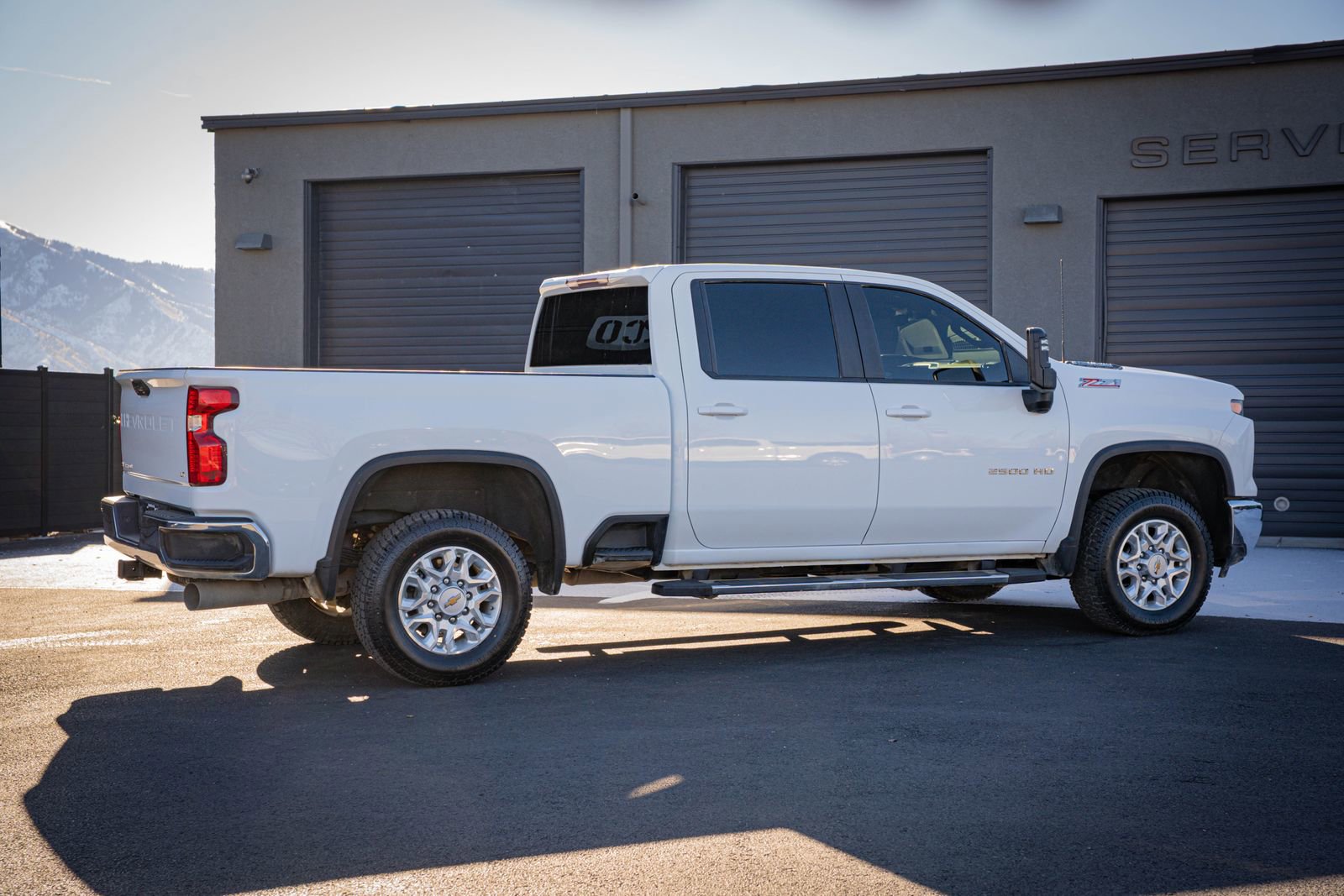 Used 2024 Chevrolet Silverado 2500 LT image 6