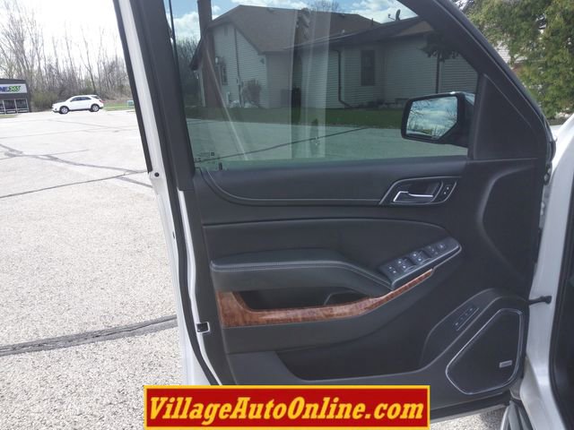 Used 2018 Chevrolet Suburban Premier AWD/4WD image 12