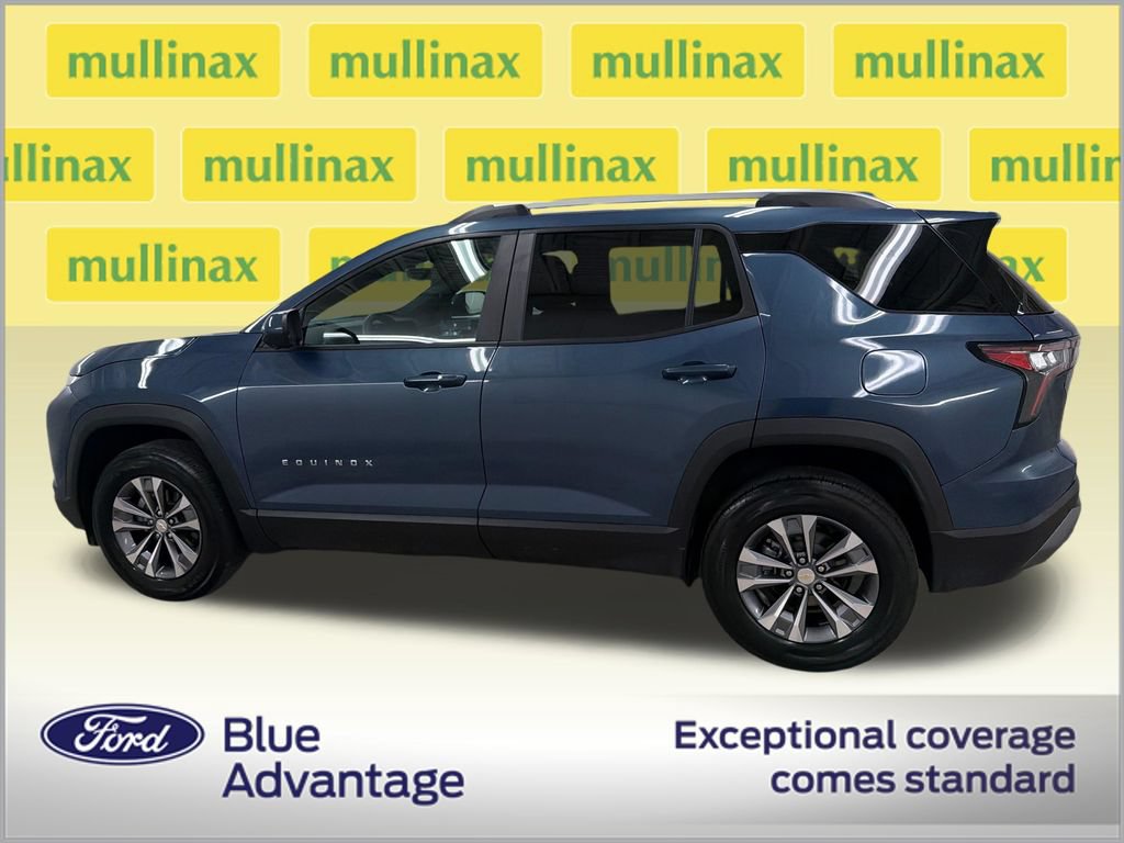 Used 2025 Chevrolet Equinox LT w/ Convenience Package II FWD image 11