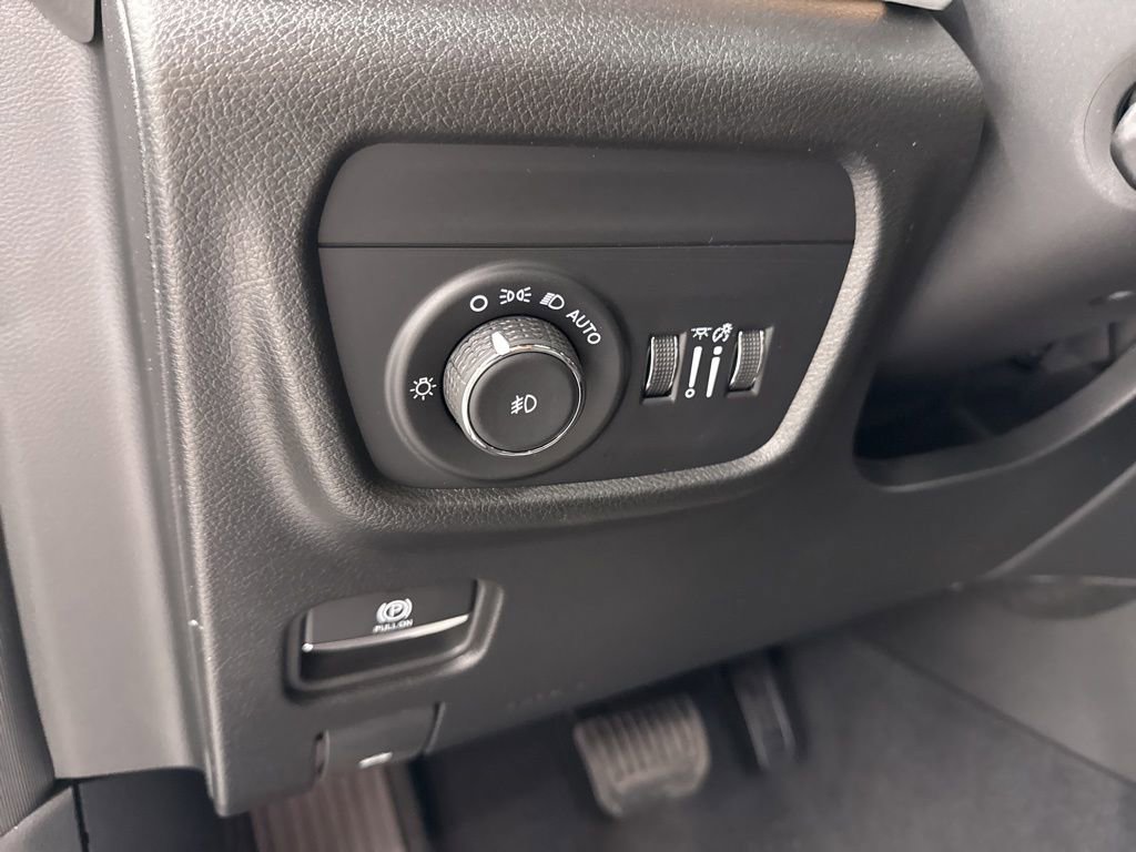 New 2025 Jeep Grand Cherokee L Limited w/ Luxury Tech Group II image 20