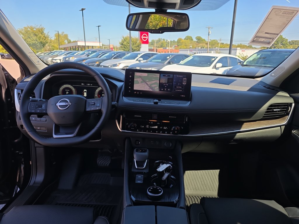 Used 2026 Nissan Rogue Platinum w/ Platinum Premium Package AWD/4WD image 21