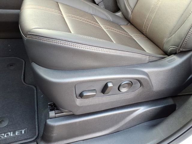 New 2026 Chevrolet Suburban High Country image 8