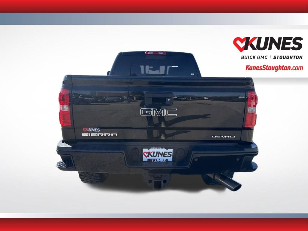 Used 2015 GMC Sierra 2500 Denali w/ Driver Alert Package image 8