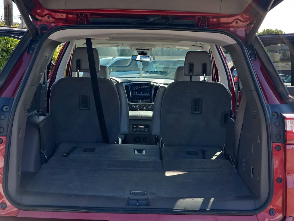 Used 2018 Chevrolet Traverse Premier w/ Driver Confidence II Package image 15