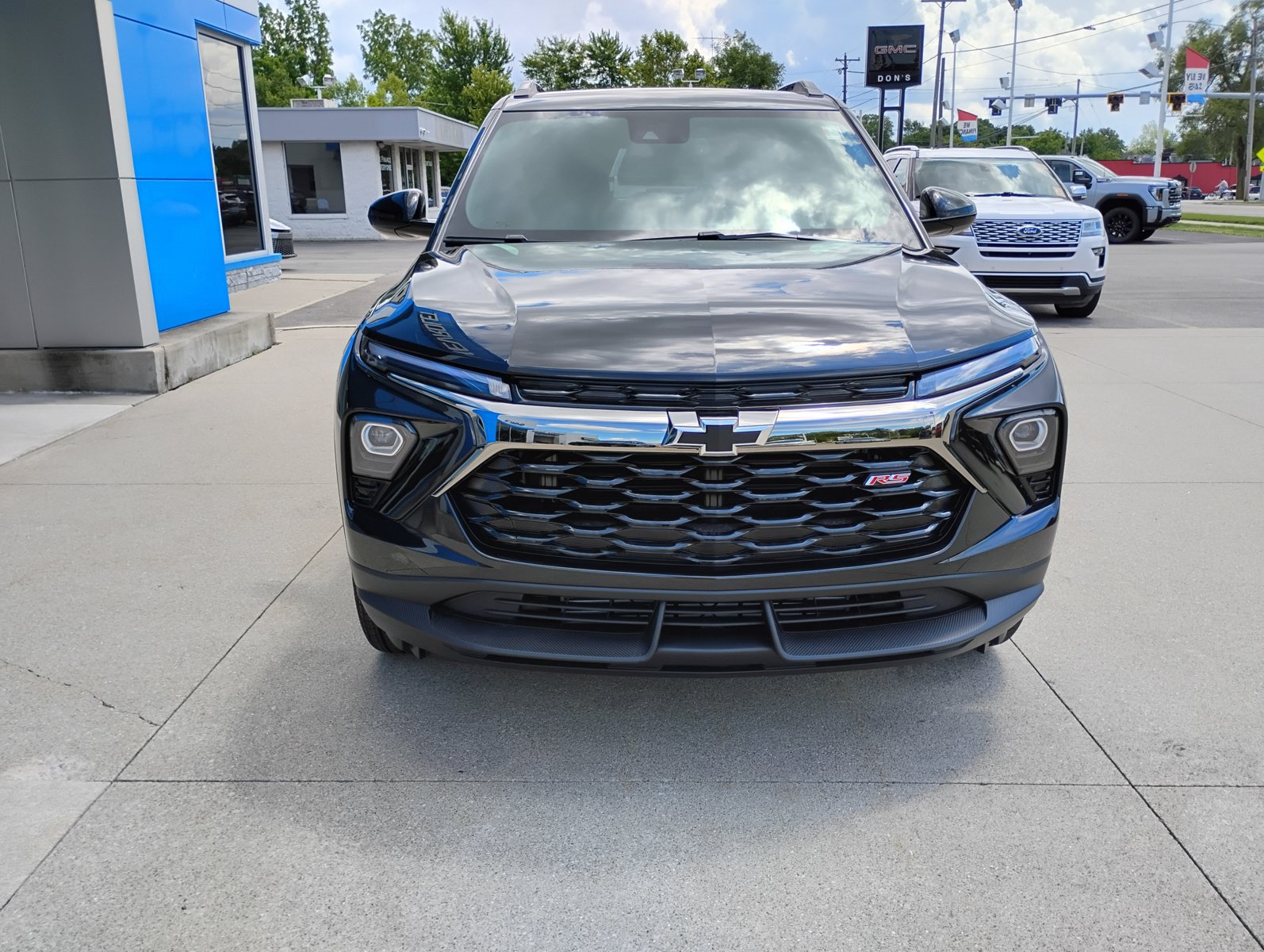 New 2026 Chevrolet TrailBlazer RS w/ Convenience Package AWD/4WD image 14