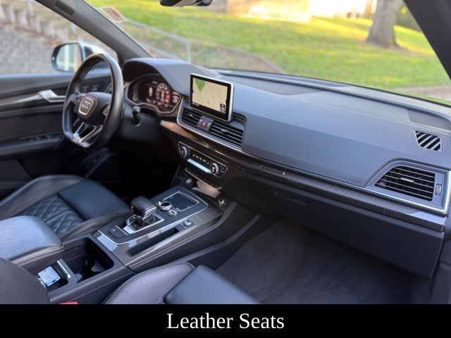Used 2018 Audi SQ5 Premium Plus w/ Navigation Package AWD/4WD image 18