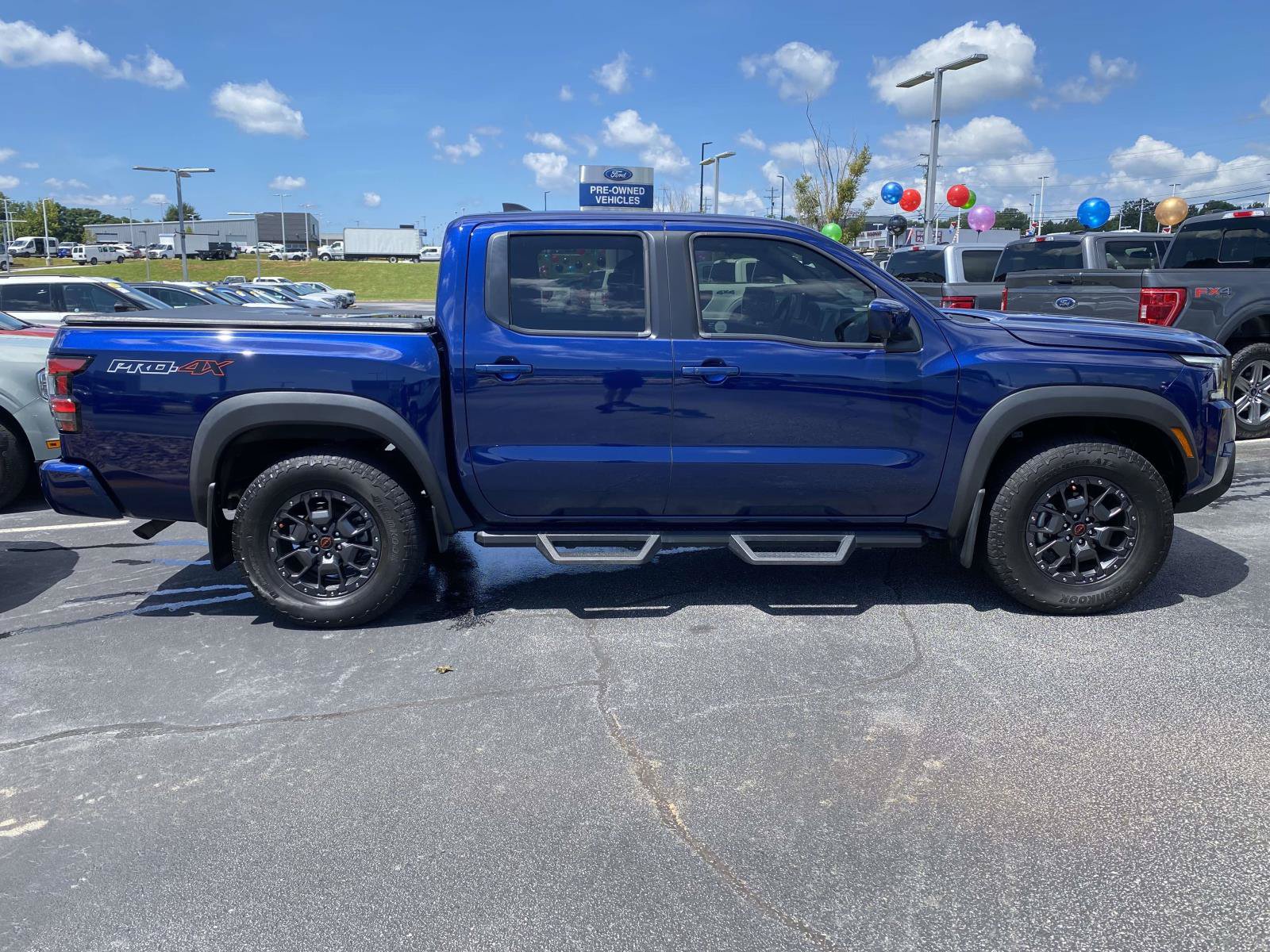 Used 2023 Nissan Frontier PRO-4X w/ Pro-4X Premium Package AWD/4WD image 8