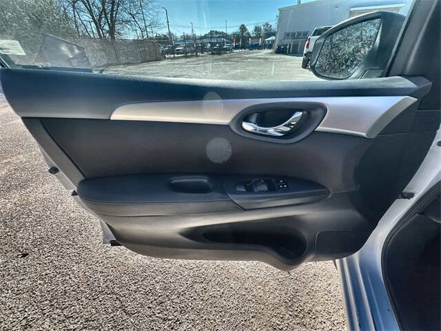 Used 2017 Nissan Sentra S image 19