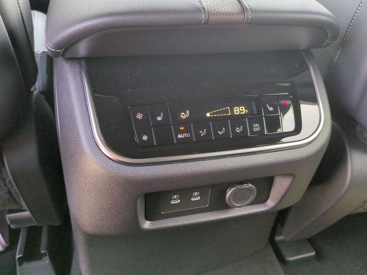 New 2025 Nissan Armada Platinum w/ Convenience Package AWD/4WD image 31