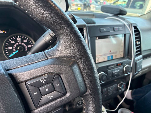 Used 2019 Ford F150 XLT w/ Equipment Group 302A Luxury AWD/4WD image 11