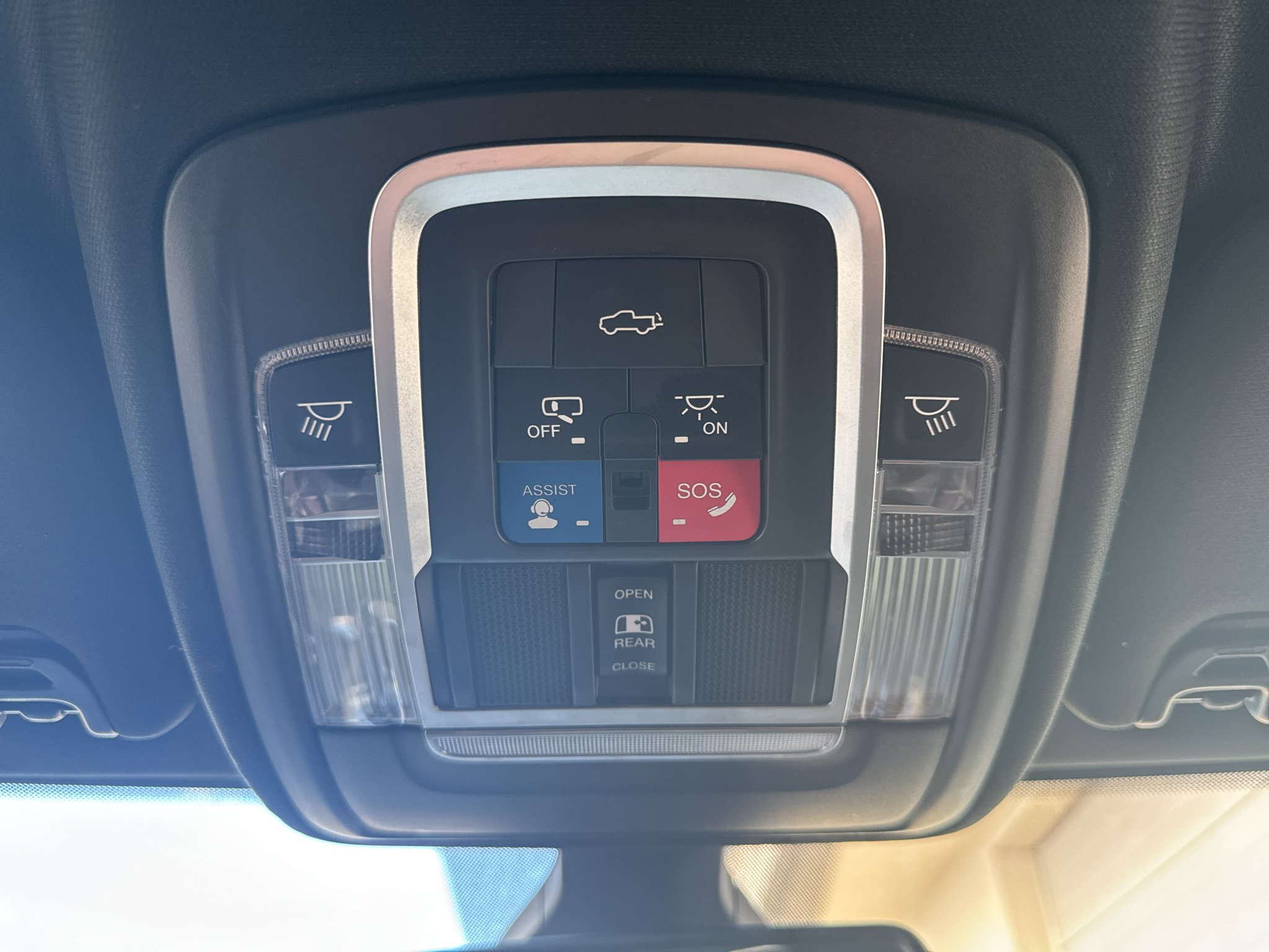 Used 2019 RAM 3500 Laramie AWD/4WD image 27
