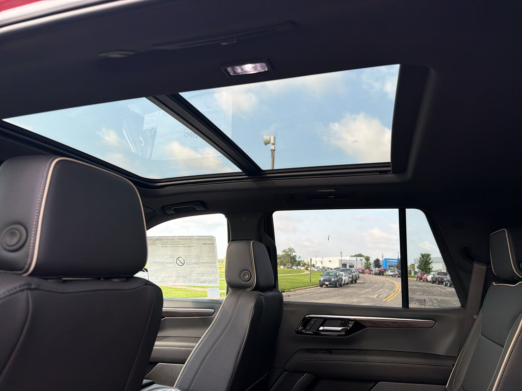 New 2026 Chevrolet Tahoe Premier w/ Sun And Tow Package AWD/4WD image 39