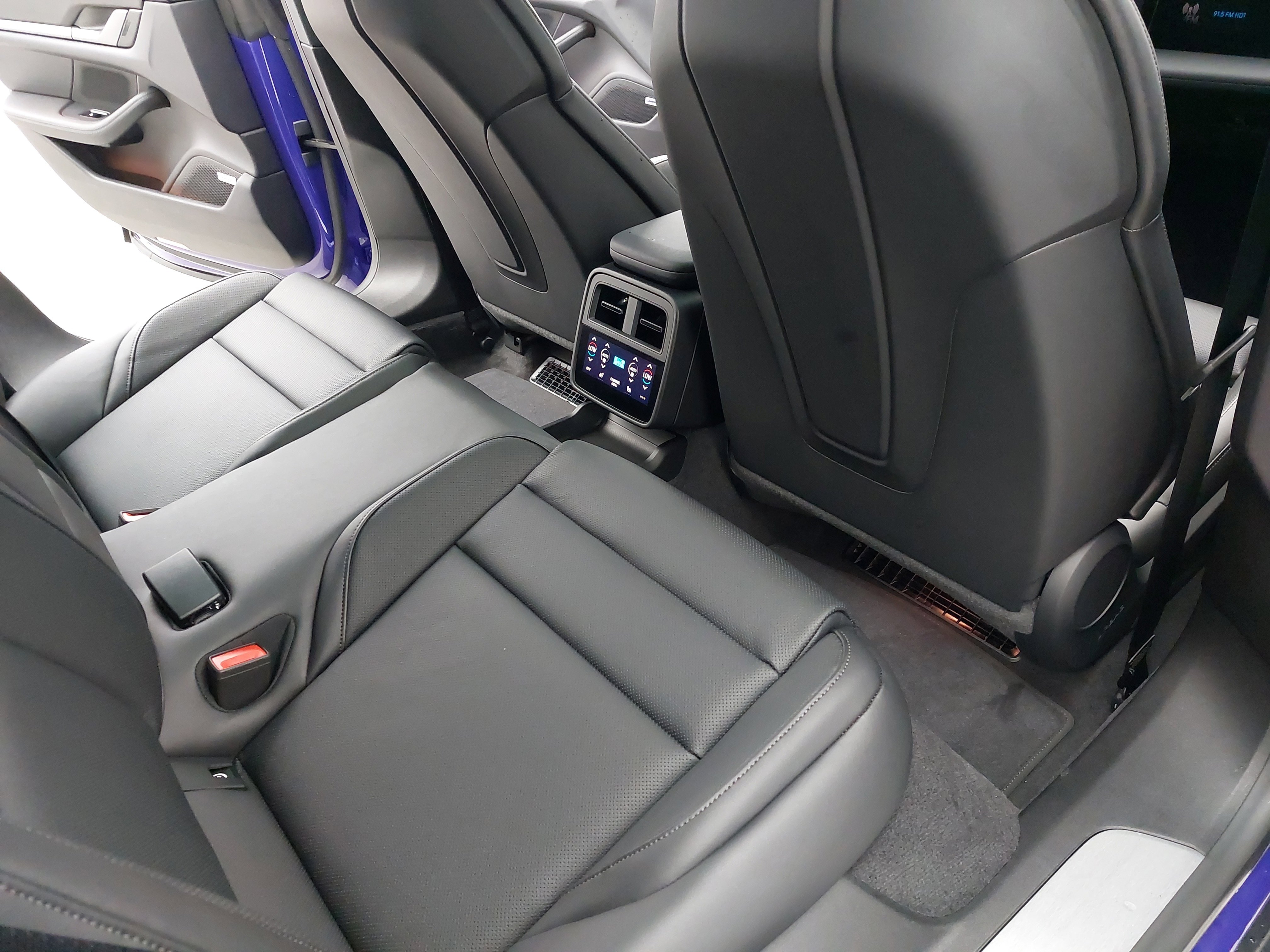 New 2025 Porsche Taycan image 13