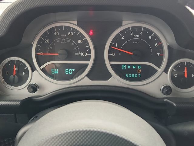 Used 2009 Jeep Wrangler Unlimited Sahara w/ Dual Top Group AWD/4WD image 12