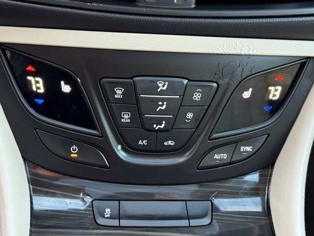 Used 2020 Buick Envision Essence w/ Experience Buick Package FWD image 11