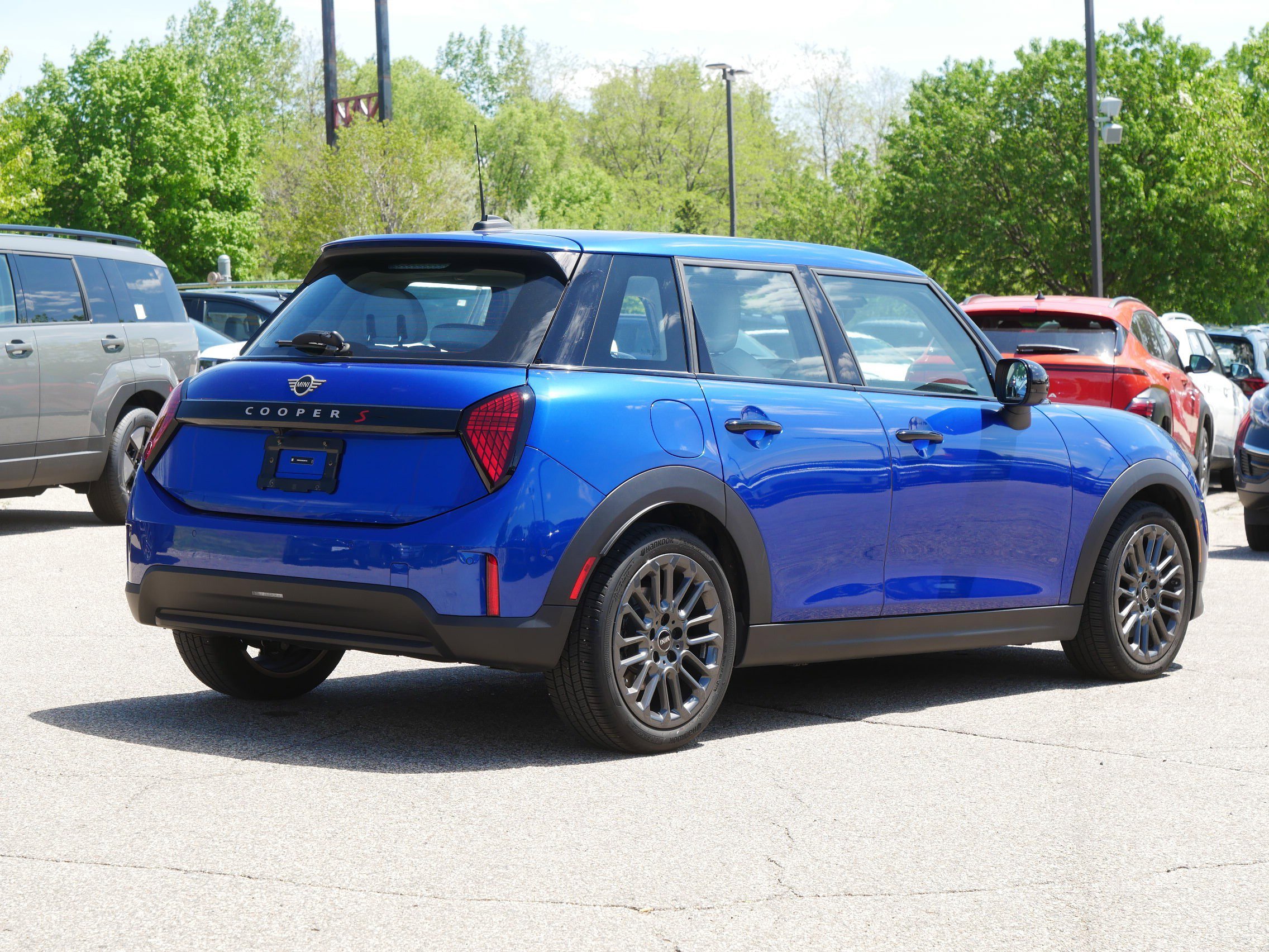 Used 2025 MINI Cooper S FWD image 6