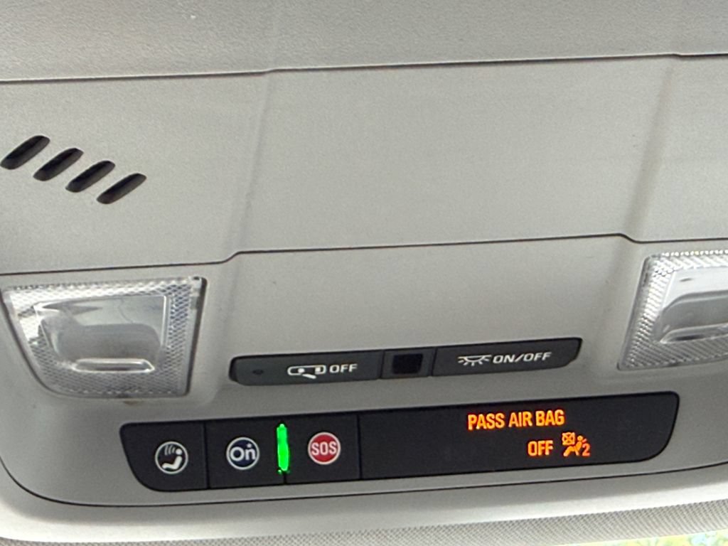 Used 2022 GMC Acadia SLE FWD image 19