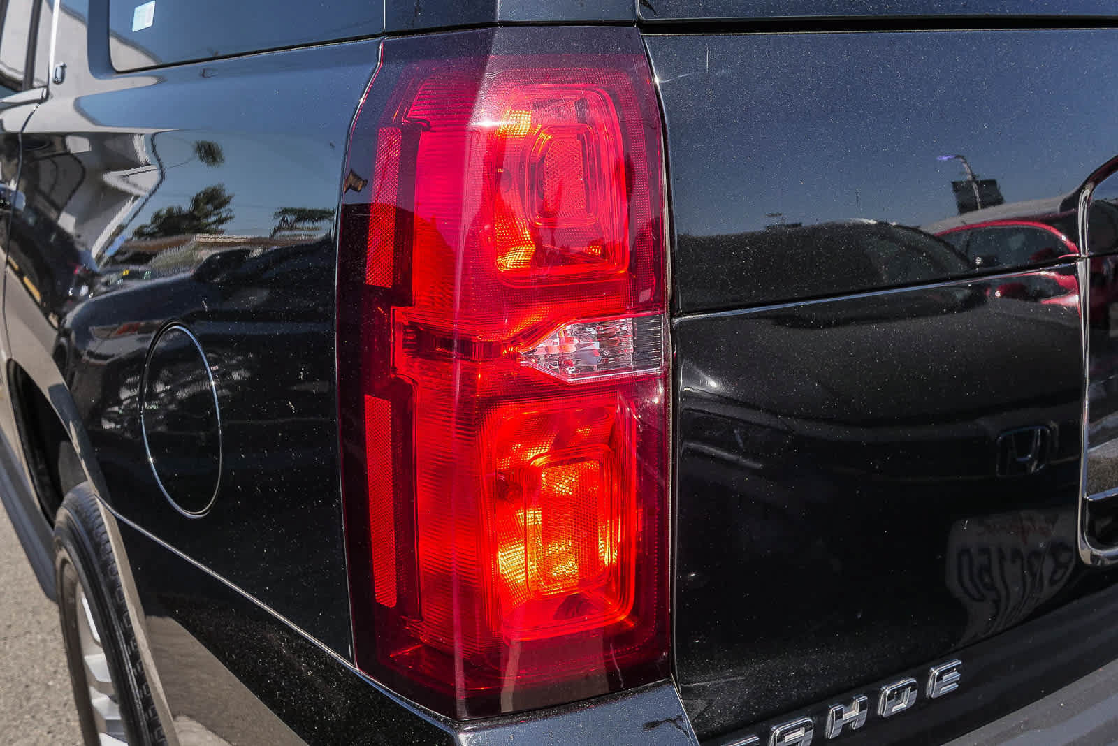 Used 2016 Chevrolet Tahoe LT w/ Luxury Package AWD/4WD image 11