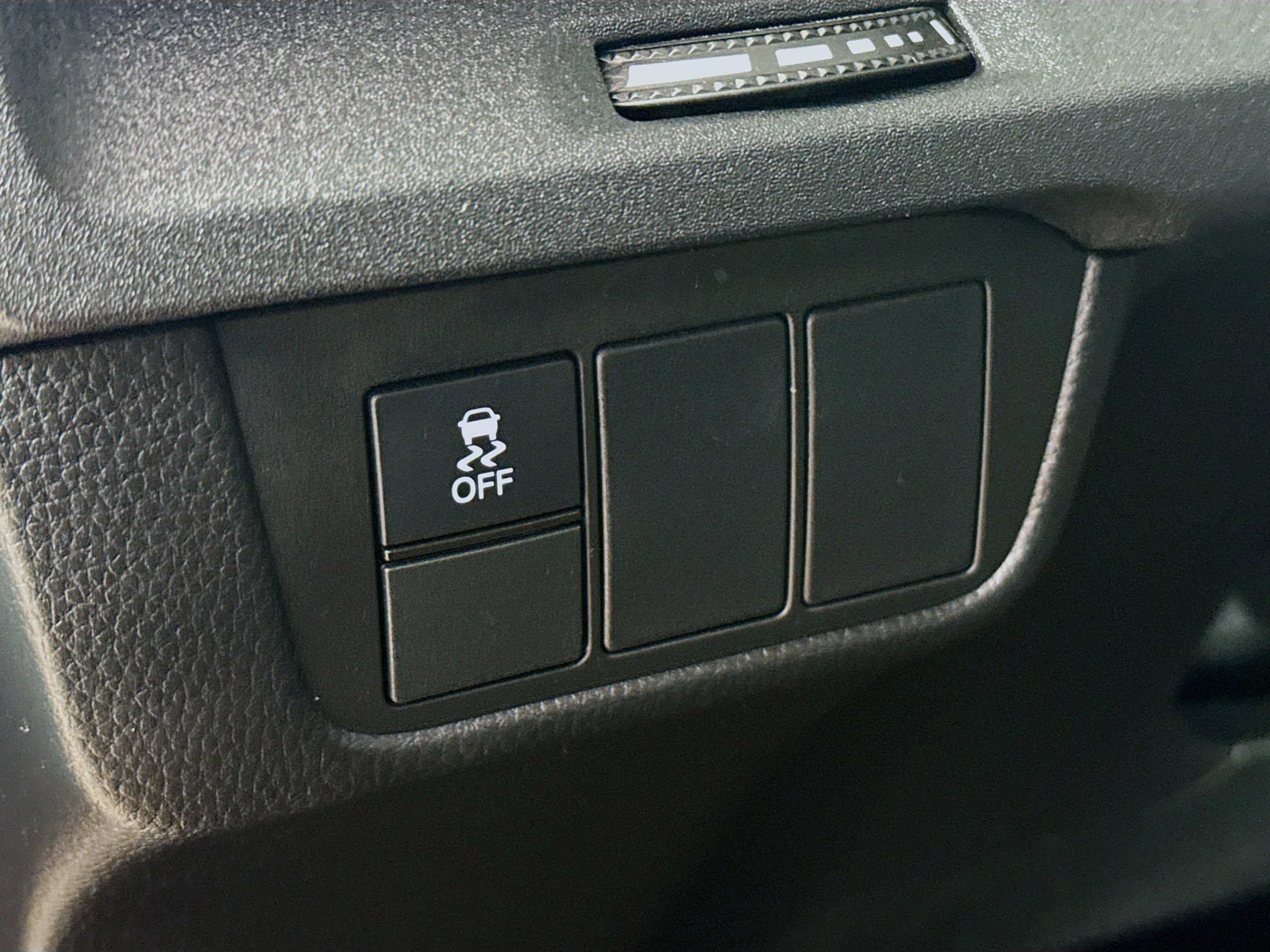 Used 2024 Honda CR-V LX image 9