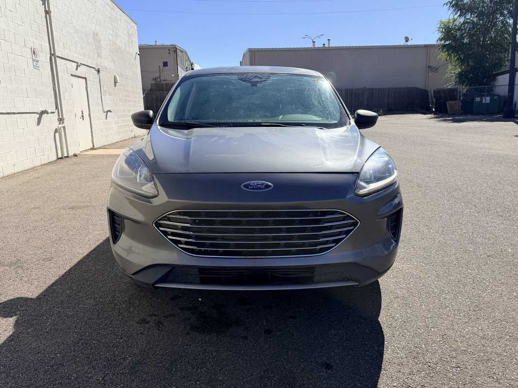 Used 2022 Ford Escape SE w/ Convenience Package AWD/4WD image 2