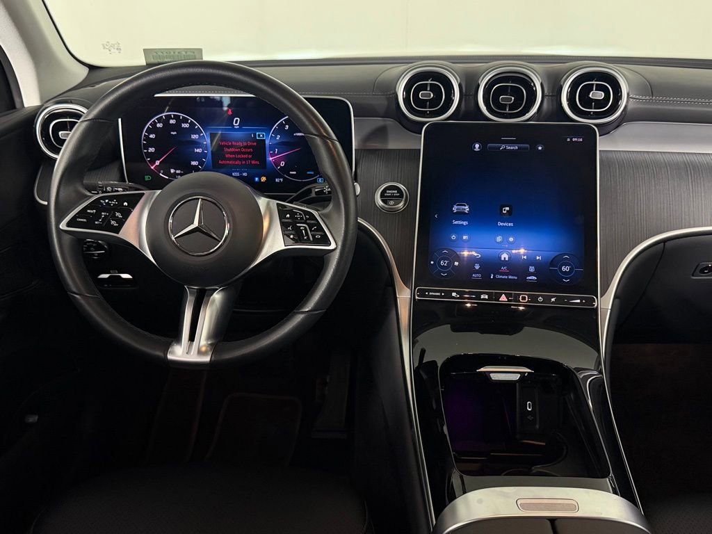 Used 2024 Mercedes-Benz GLC 300 image 13