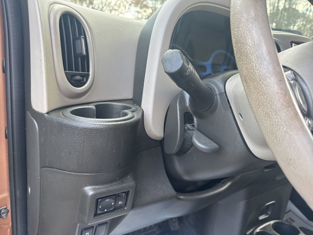 Used 2011 Nissan Cube 1.8 SL w/ Interior Designer Pkg FWD image 31