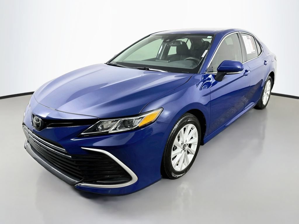 Used 2024 Toyota Camry LE w/ Convenience Package FWD image 3