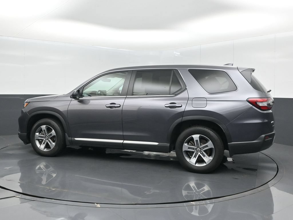 Used 2025 Honda Pilot EX-L image 4