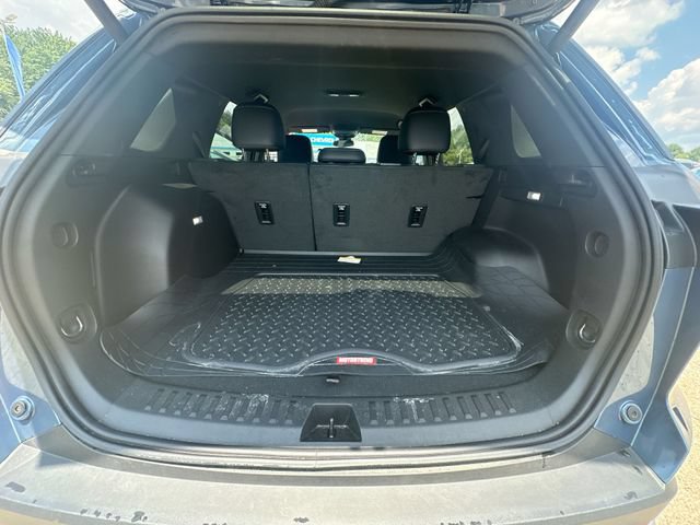 Used 2025 Chevrolet Equinox LT w/ Convenience Package II FWD image 29