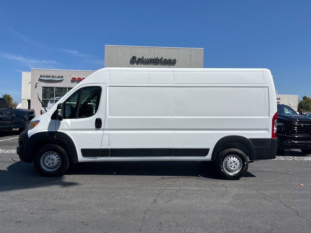 Used 2025 RAM ProMaster 2500 w/ Convenience Group image 1