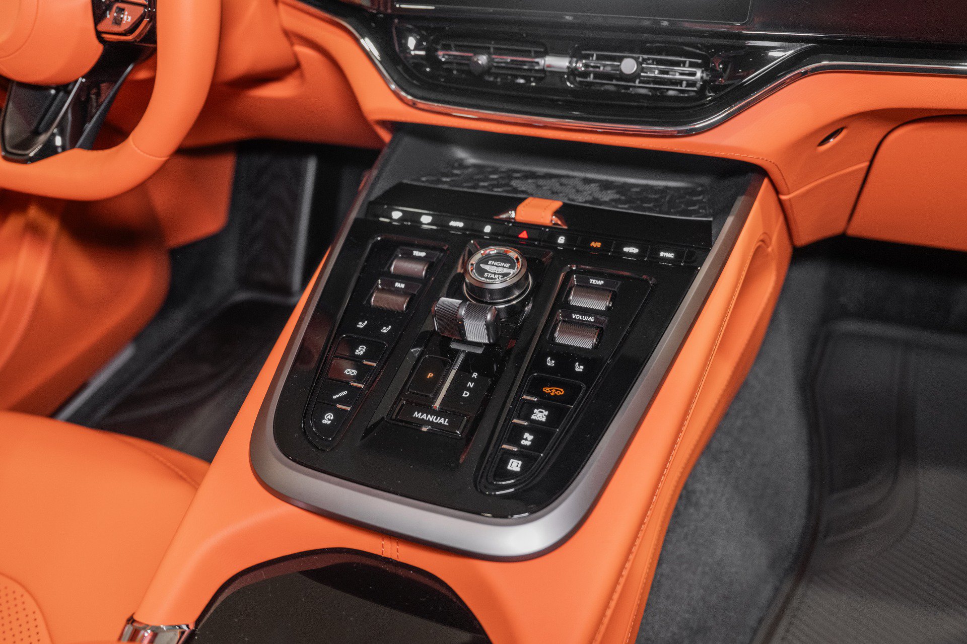 New 2026 Aston Martin DBX 707 AWD/4WD image 33