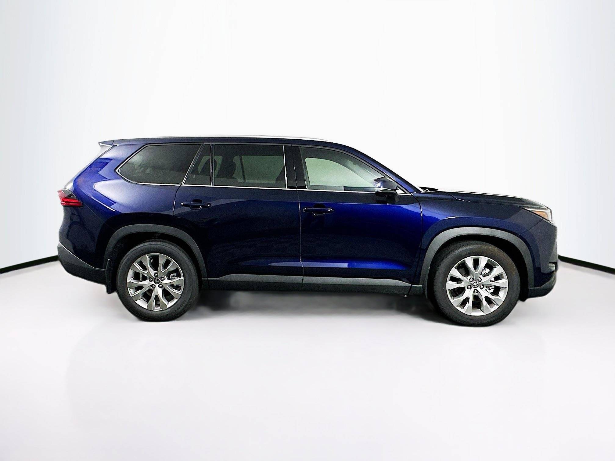 Used 2026 Toyota Grand Highlander FWD image 10