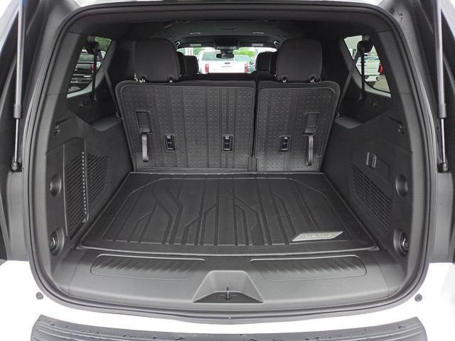 New 2026 Chevrolet Suburban LS w/ LS Custom Edition AWD/4WD image 24