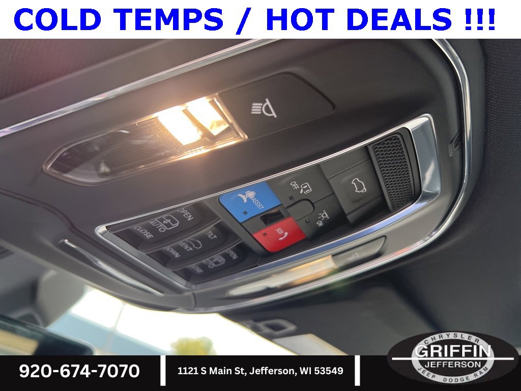 New 2025 Jeep Grand Cherokee Limited w/ Luxury Tech Group II image 32