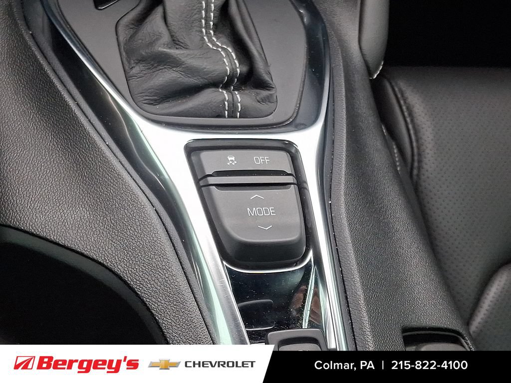 Used 2022 Chevrolet Camaro SS RWD image 27