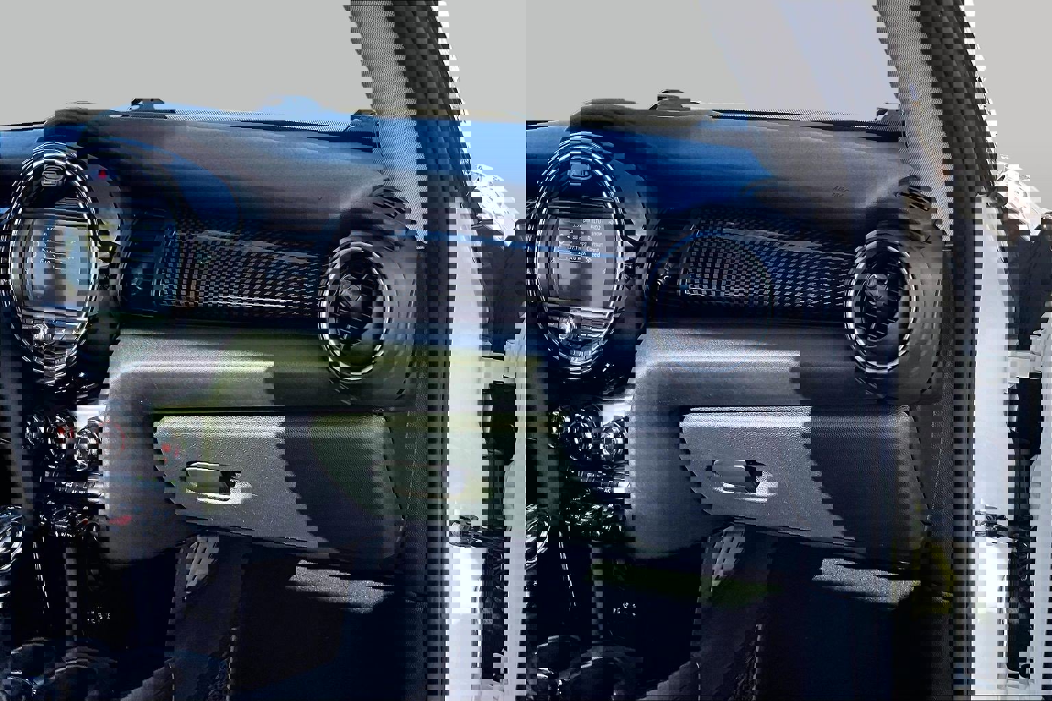 Used 2015 MINI Cooper S image 15