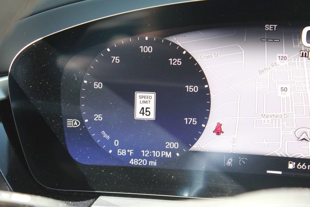 Certified 2024 Porsche Macan 4 Electric image 20