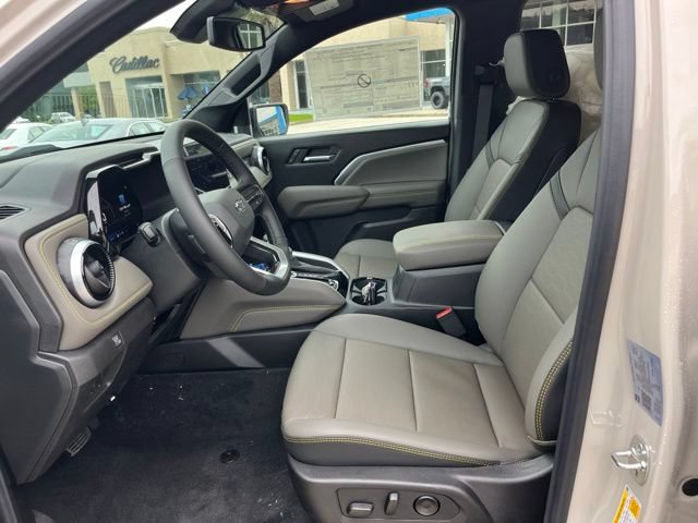 New 2026 Chevrolet Colorado ZR2 w/ Technology Package AWD/4WD image 18