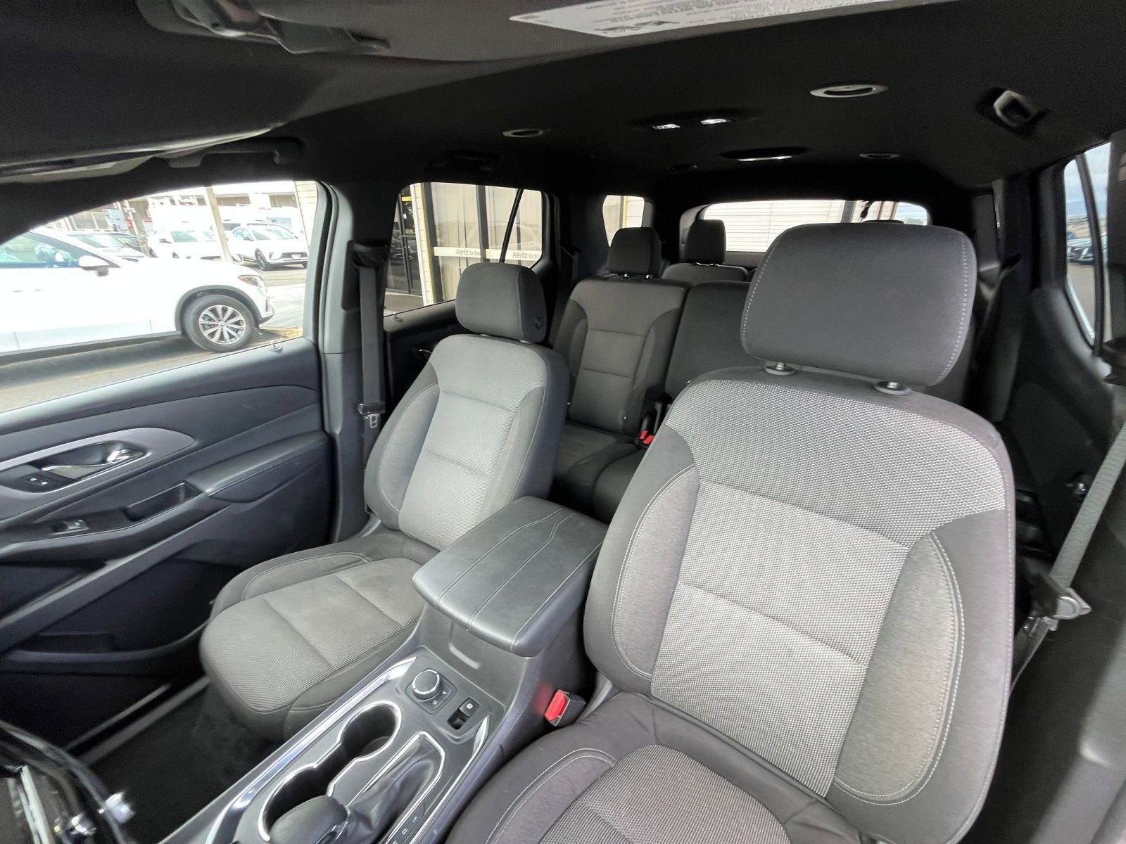 Used 2023 Chevrolet Traverse LT image 36