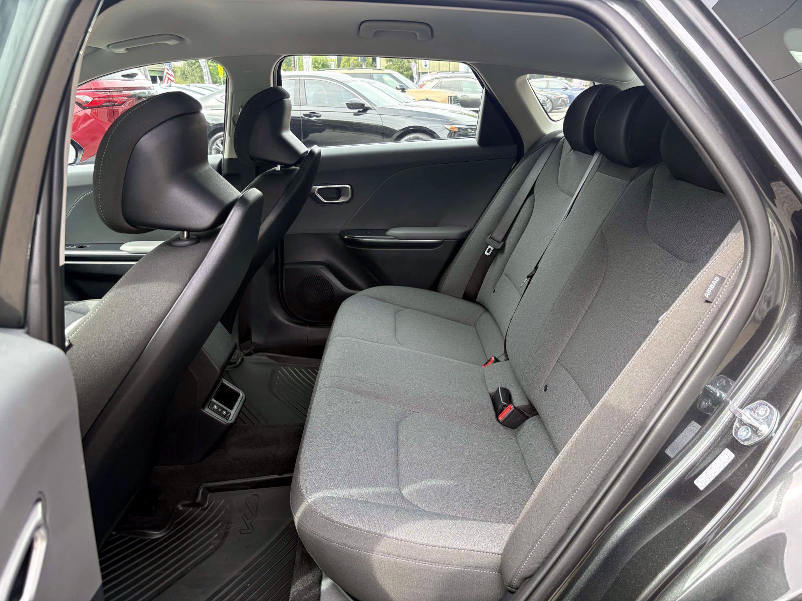 Certified 2025 Kia K4 FWD image 26