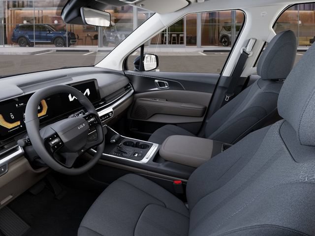 New 2027 Kia Carnival LX FWD image 18