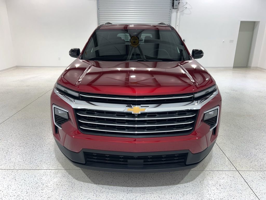 Used 2025 Chevrolet Traverse LT w/ Sun and Wheel Package FWD image 8