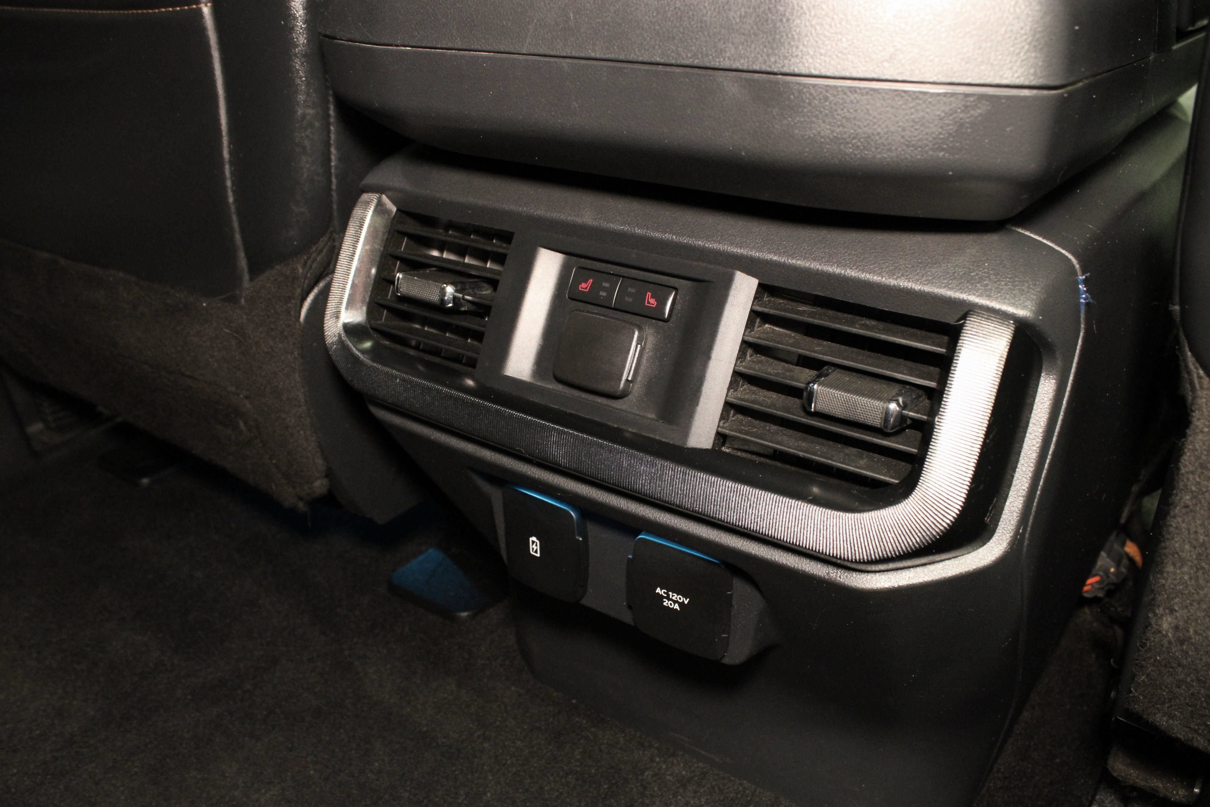 Used 2022 Ford F150 Platinum w/ Equipment Group 701A High AWD/4WD image 19