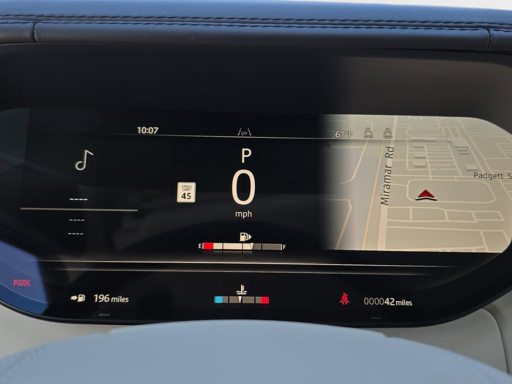 New 2025 Land Rover Range Rover SV AWD/4WD image 19